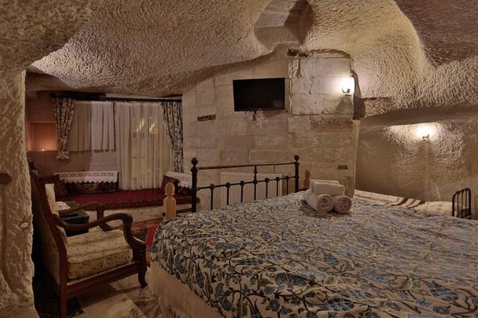 2 Days Cappadocia Tour From Istanbul - Day 1 South Cappadocia: Derinkuyu, Love Valley, Red Valley, and more