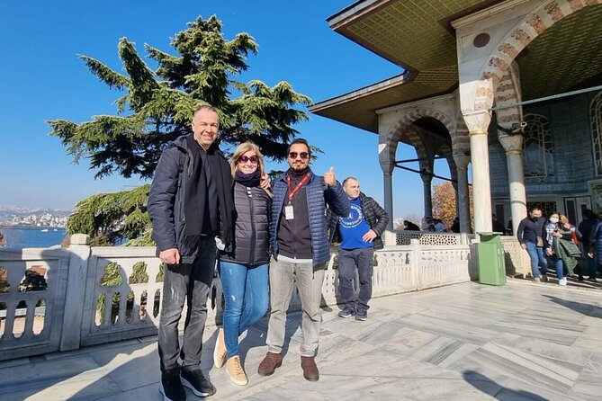 All in One Day Istanbul - Historical Tour of Istanbul with Bosphorus Cruise - Bosphorus luxury yacht cruise: fruit, baklava, and the Istanbul skyline