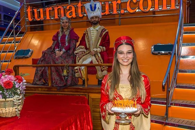 Bosphorus Dinner Cruise with Turkish Music and Live Performances - Bosphorus cruise entertainment: Turkish music, folk dancing, and belly dance