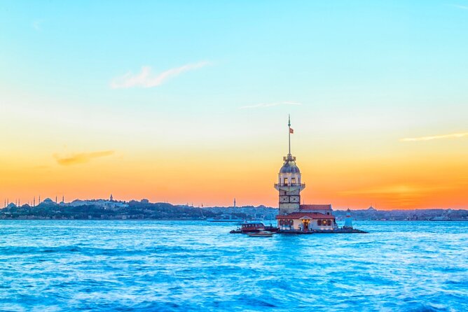 Bosphorus Evening Cruise: Dinner, Live Shows & Private Table - Choosing the Right Seat and Deck for Views