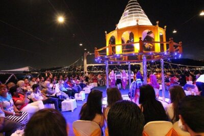 Bosphorus Night Cruise: Dinner, Drinks & Hotel Pickup - Bosphorus at night: why this route is worth your time