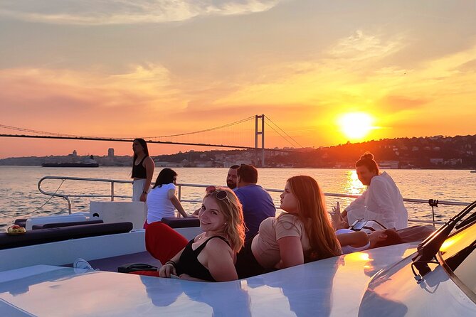 Bosphorus Sunset Yacht Experience: Istanbul’s Best - Bridges and the Bosphorus Traffic Glow