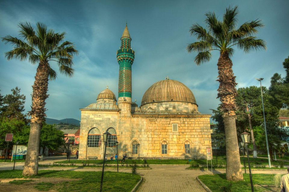 From İstanbul: Bursa Uludağ Mountain Tour & Cable Car Ride - Getting out of Istanbul: pickup times, ferry crossing, and the pace
