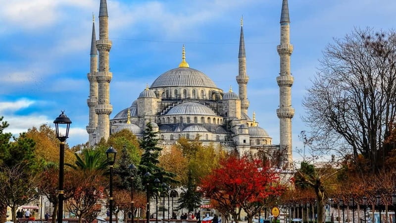 Full Day Istanbul 1, 2 or 3-Day Private City Guided Tour - Day 2 beyond Sultanahmet: Spice Market, Bosphorus cruising, Dolmabahce and Taksim