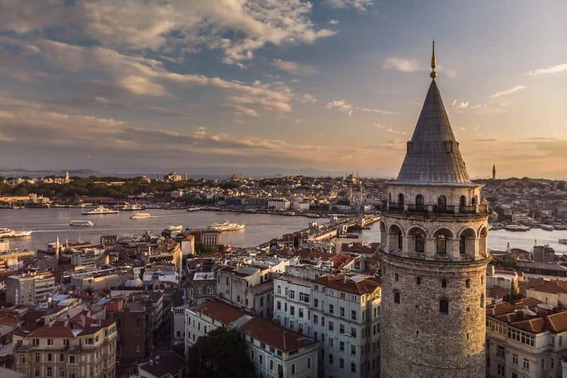 Galata Tower: Skip-the-Line Ticket with Audio or Guided Tour - What kind of traveler should book this?