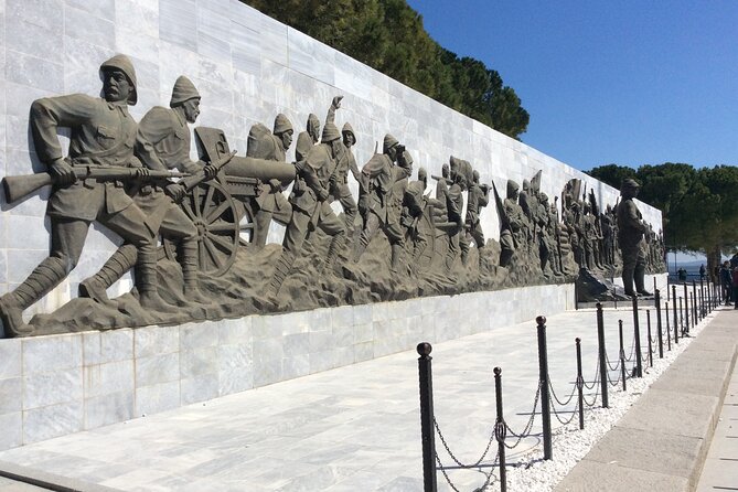 Gallipoli Full-Day Tour from Istanbul - Eceabat Lunch and the Midday Reset Before the ANZAC Sector