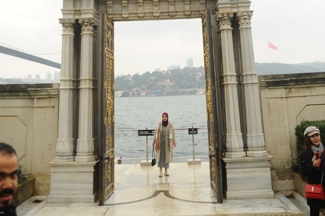 Istanbul: 2 Continents of Bosphorus ( Boat & Lunch ) - Dolmabahçe and Ortaköy From the Water