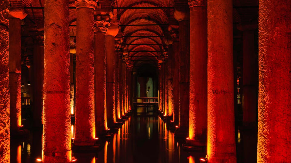 Istanbul: Basilica Cistern Skip-the-Ticket-Line Guided Tour - The 30-minute format that actually fits a day in Sultanahmet