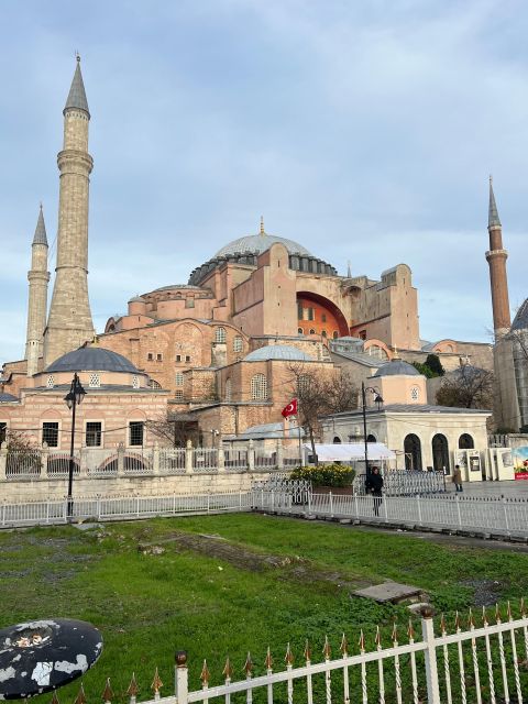 Istanbul: Best of The City Full-Day Tour with Transfers - Hippodrome stops with Constantine, serpents, obelisks, and a fountain