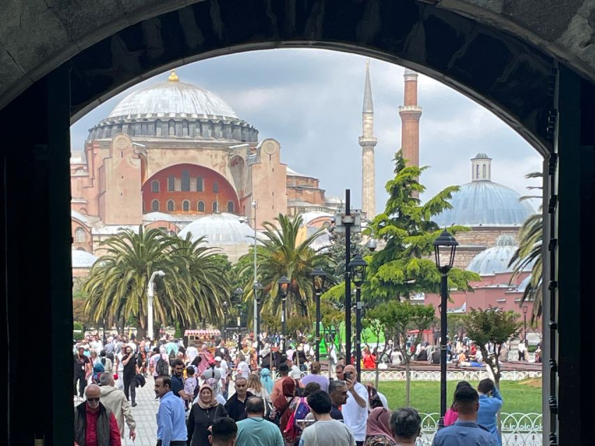Istanbul: Blue Mosque Guided Tour - Inside the Blue Mosque: tiles, details, and how the guide makes it click