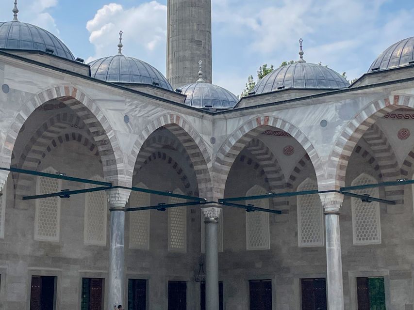 Istanbul: Blue Mosque Guided Tour - Audio guide and languages: a helpful backup plan