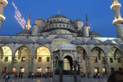 Istanbul: Blue Mosque & Hagia Sophia Small-Group Tour with ticket - The Blue Mosque: What You Learn Beyond the Photos