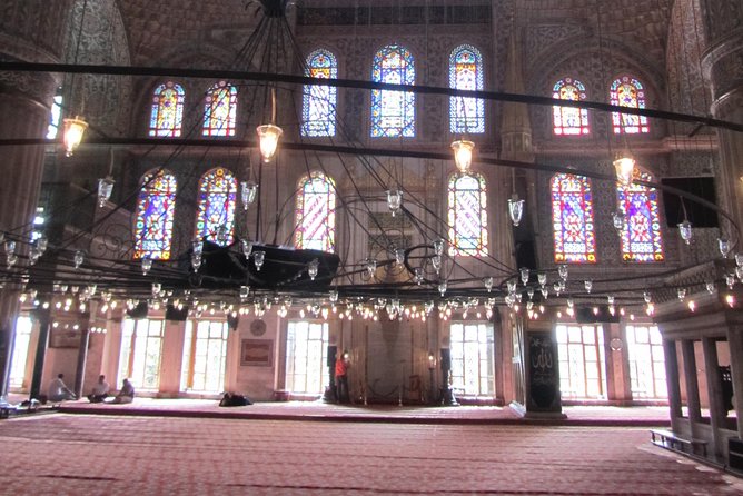 Istanbul: Blue Mosque & Hagia Sophia Small-Group Tour with ticket - Who Should Book This Tour (And Who Might Prefer Something Else)