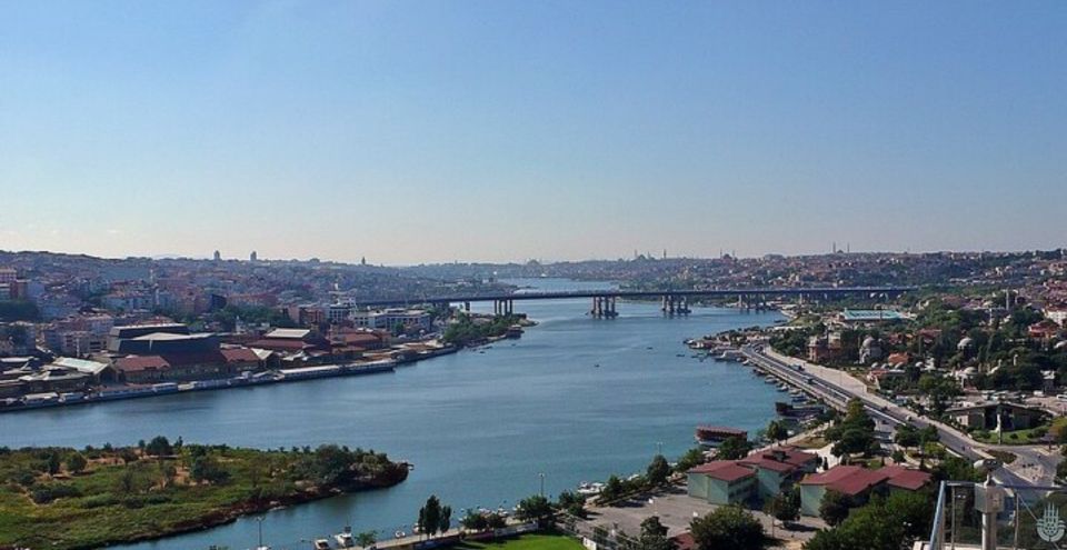 Istanbul: Bosphorus And Golden Horn Morning or Sunset Cruise - Golden Horn pass-by: where the historic city opens up from water