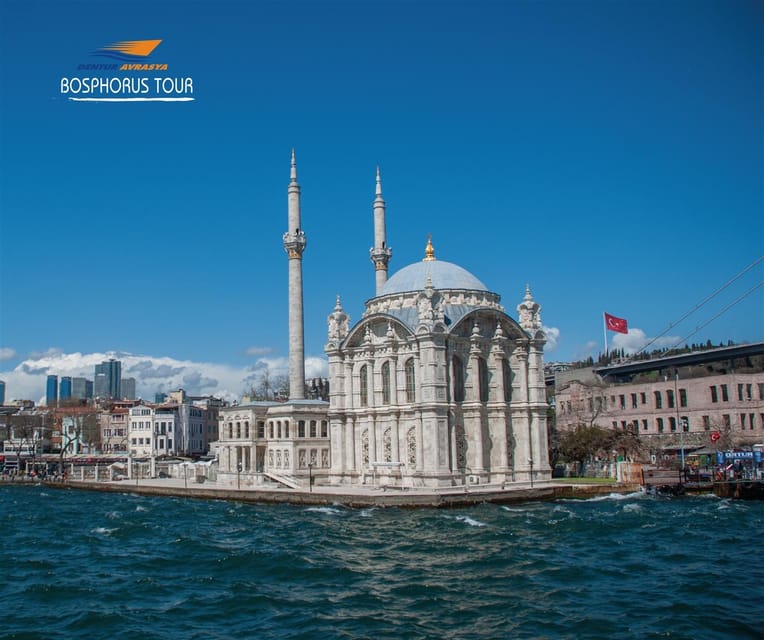 Istanbul: Bosphorus Cruise from Europe or Asia & Audio Guide - Key things to know before you board