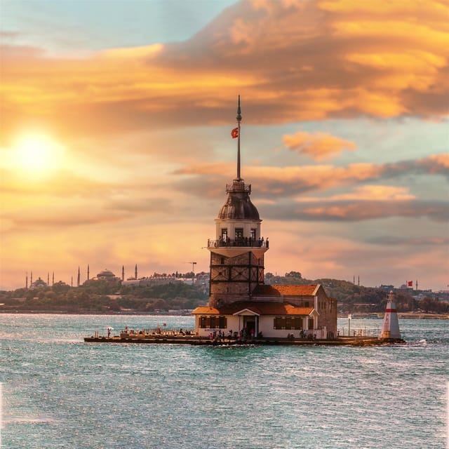 Istanbul: Bosphorus Cruise from Europe or Asia & Audio Guide - Finding the Dentur Avrasya Kiosk: The Meeting-Point Trick