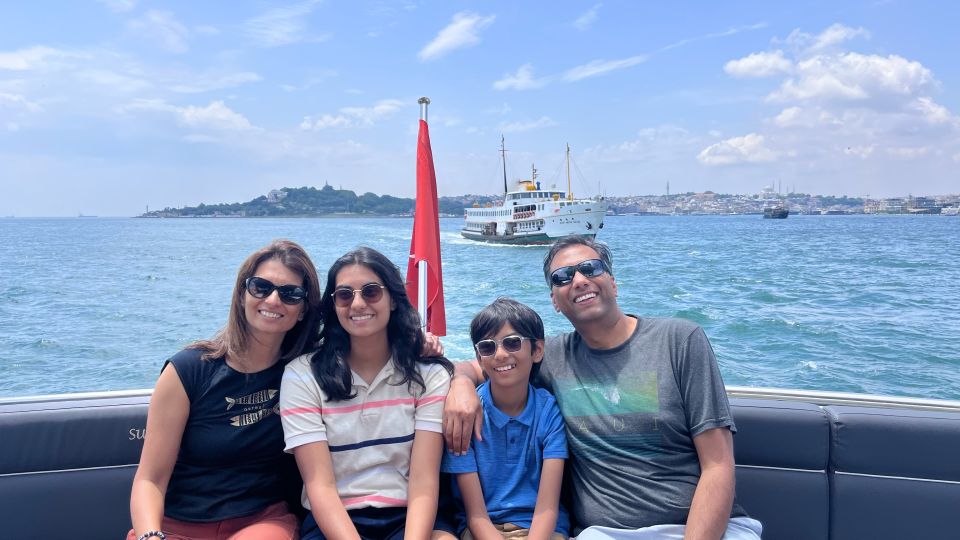 Istanbul: Bosphorus Cruise with Stopover on the Asian Side - Food, Tea, and Comfort: What’s Included and Why It Matters