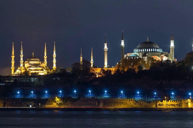 Istanbul Bosphorus Dinner Cruise and Turkish Night Show with DJ - Drink packages, unlimited soft drinks, and avoiding surprise limits