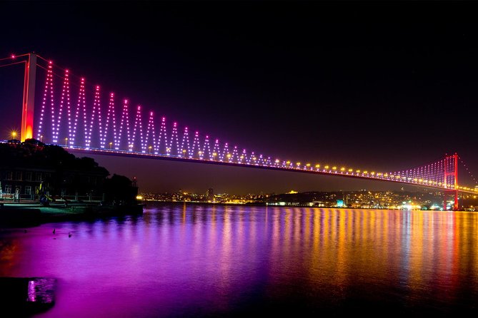 Istanbul Bosphorus Dinner Cruise and Turkish Night Show with DJ - Crowds, timing, and staff service: what to expect on a group cruise
