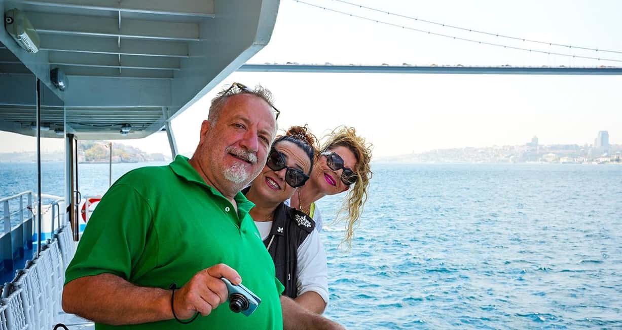 Istanbul: Bosphorus & Golden Horn Cruise Daytime or Sunset - The Boat, Comfort, And What “2 Hours” Really Means
