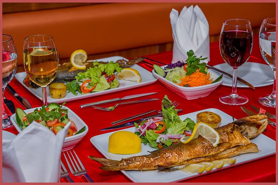Istanbul: Bosphorus Night Dinner Cruise with Private Table - What you’ll eat: starters, salad, and your 3 main-course choices