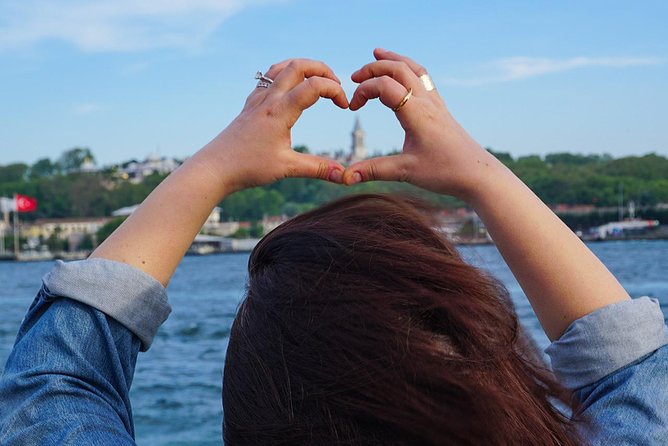 Istanbul Bosphorus Sightseeing Cruise - Price and value: what $16.82 buys you on the Bosphorus