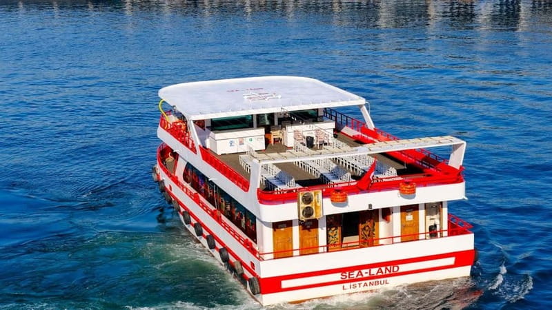 Istanbul: Bosphorus Sightseeing Cruise Tour with Audio Guide - Ortaköy Mosque to Kuruçeşme Park: the Bosphorus photo stretch