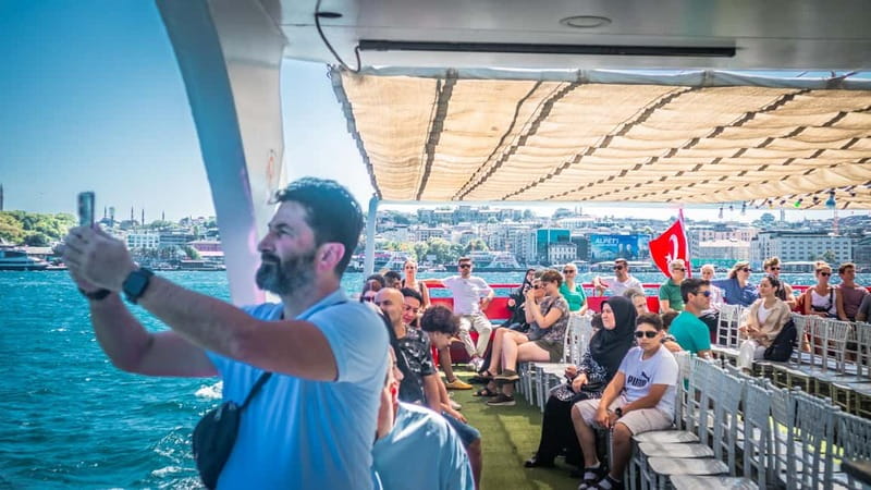 Istanbul: Bosphorus Sightseeing Cruise Tour with Audio Guide - Küçüksu to Kuleli: palaces, campuses, and the quiet drama of the Asian shoreline