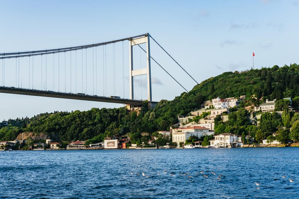 Istanbul: Bosphorus Sunset Cruise on a Luxury Yacht - Dolmabahçe Mosque to Ortaköy: European Shore “Wow” Moments