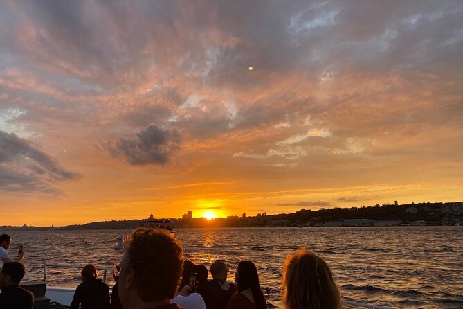 Istanbul Bosphorus Sunset Cruise with Wine on a Luxury Yacht - The Golden Horn (Haliç) moment: a quick geography lesson