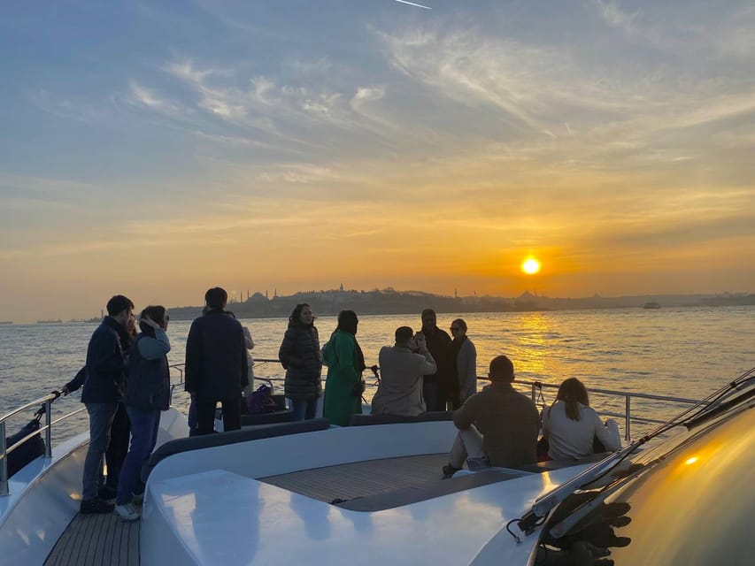 Istanbul: Bosphorus Sunset Yacht Cruise with Live Guide - Dolmabahçe Palace to Ortaköy: The Bosphorus Side That Looks Like a Postcard