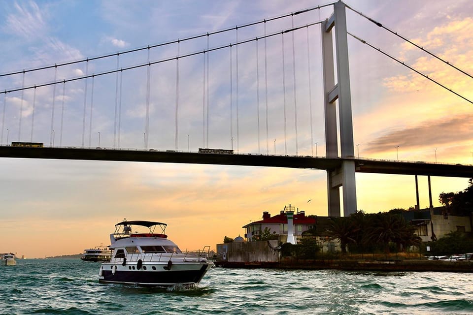 Istanbul: Bosphorus Yacht Cruise at Sunset with Snacks - Guides Like Kadir and Yasin: How the Commentary Lands
