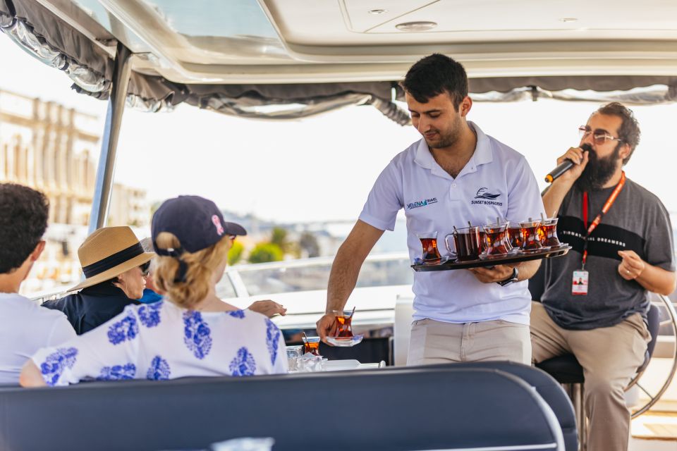 Istanbul: Bosphorus Yacht Cruise with Stopover on Asian Side - What the Guide Actually Does (and Why It Works)
