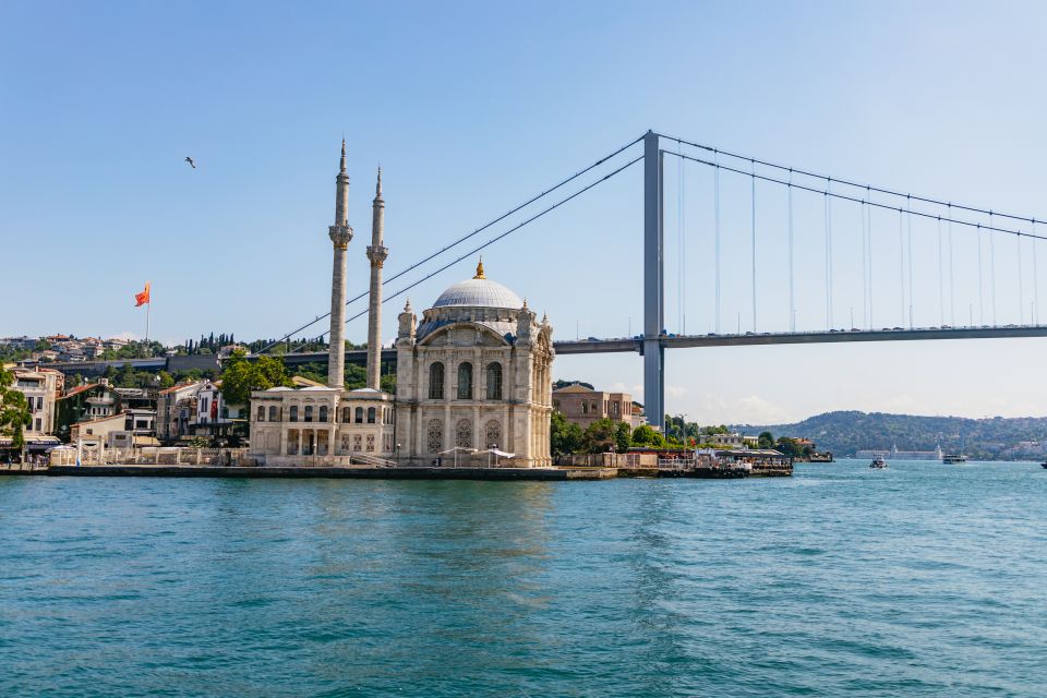 Istanbul: Bosphorus Yacht Cruise with Stopover on Asian Side - Rumeli Fortress and the Bridge Pass-Through Moment