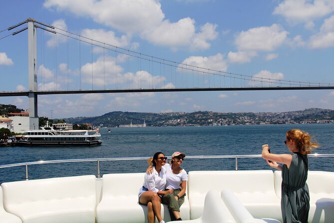 Istanbul Bosphorus Yacht Experience – Asian Side Visit in Kanlica - Should You Book This Istanbul Bosphorus Yacht Experience?