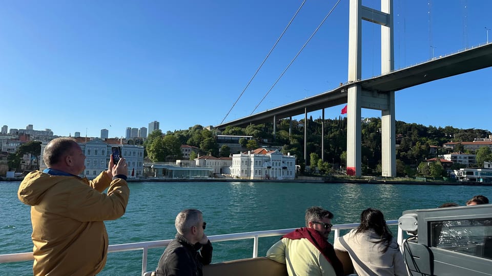 Istanbul: Daytime or Sunset Sightseeing Cruise & Audio Guide - What you’ll see: Maiden’s Tower, palaces, bridges, and the Dolmabahçe stretch