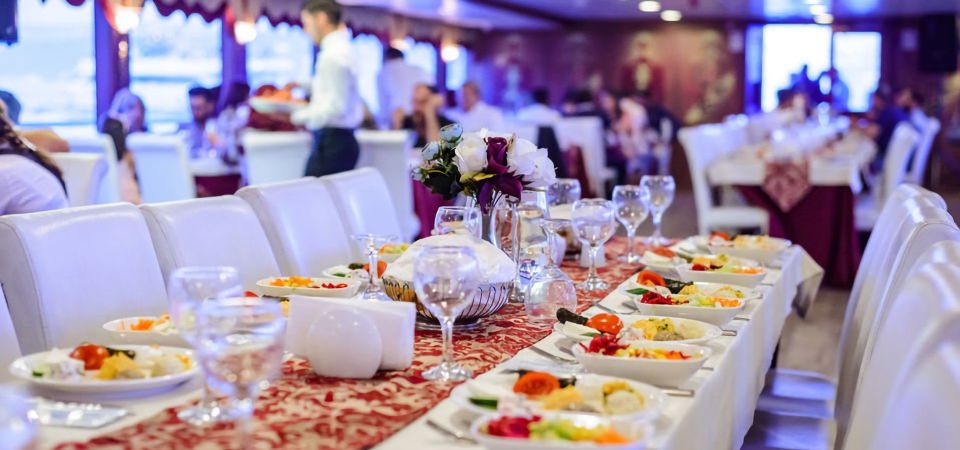 Istanbul: Dinner Cruise on the Bosphorus - Who Should Book This Cruise (and Who Should Skip It)