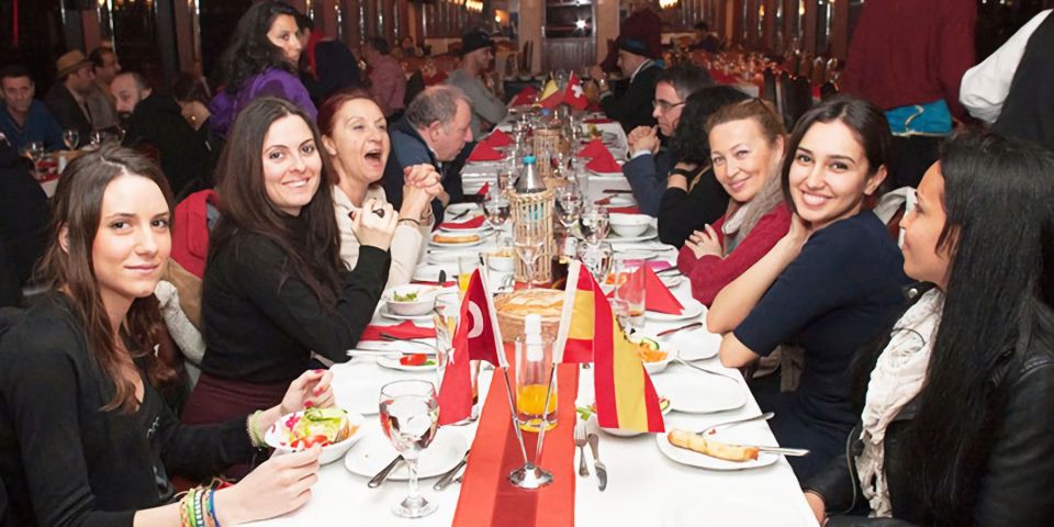 Istanbul: Dinner Cruise on the Bosphorus - The 3-Course Dinner: What’s on the Menu and How It Really Feels