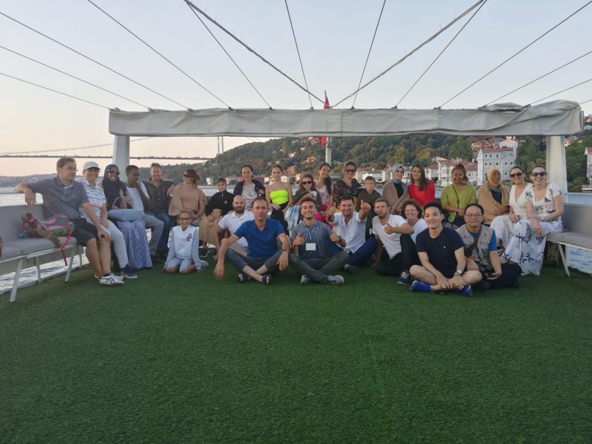 Istanbul: Explore Bosphorous on a Sunset Boat Cruise - Fortresses and palaces: Rumeli Hisarı to the Asian turnback