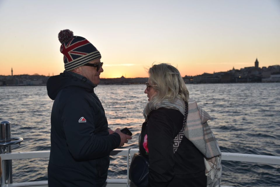 Istanbul: Explore Bosphorous on a Sunset Boat Cruise - Return along the Asian coast: Maiden’s Tower and Suleymaniye vibes
