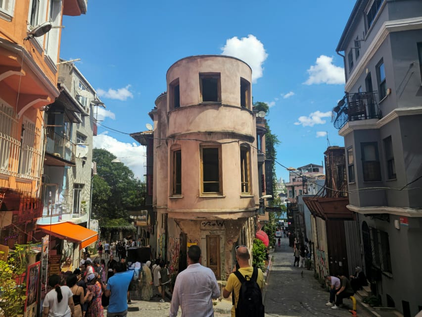 Istanbul: Fener & Balat Guided Tour through Colored Streets - Price and value for 3 hours at about $15