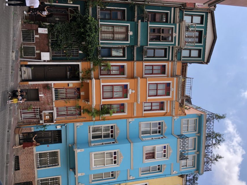 Istanbul: Fener, Balat, Old Greek and Jewish Quarter Tour - Tram back to Eminönü: why public transit fits this tour