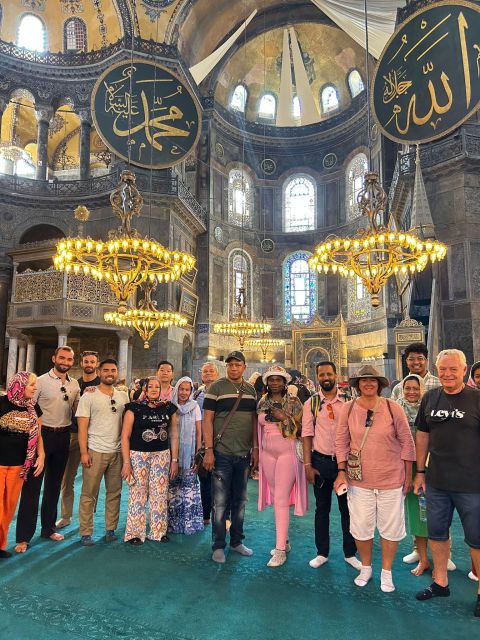 Istanbul: Full-Day City Highlights Tour with Lunch - Blue Mosque and Sultan Ahmed Square: The Photo Spot Gets Busy