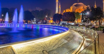 Istanbul: Full-Day Highlights Tour with Guide and Lunch - Hippodrome of Constantinople: the politics behind the postcards