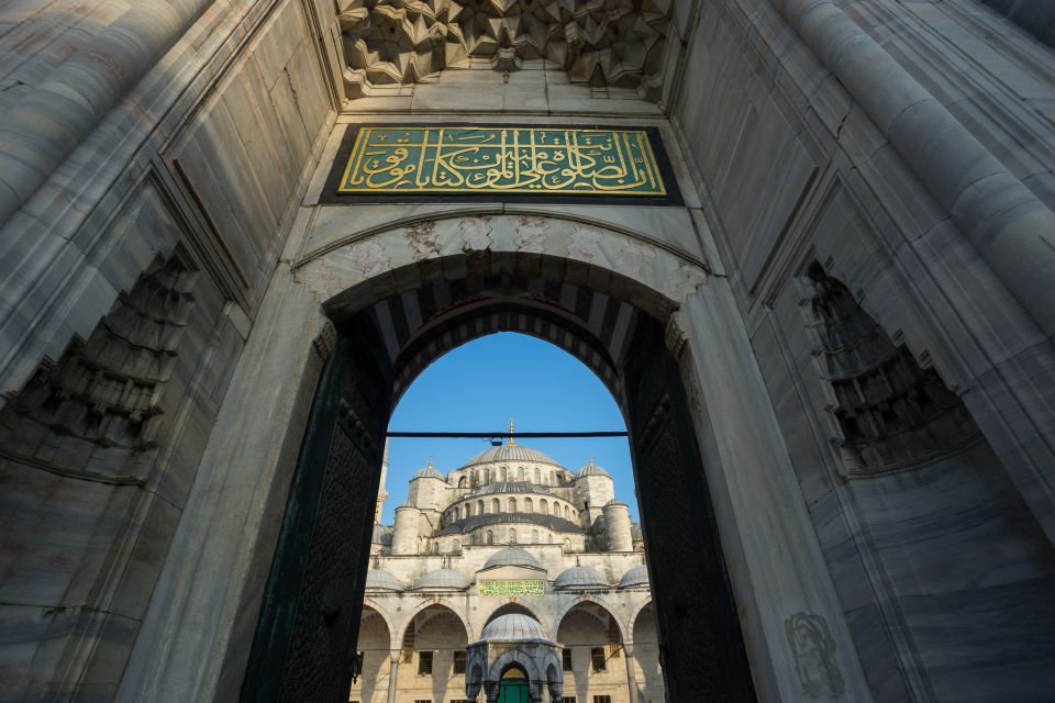 Istanbul: Full-Day Highlights Tour with Guide and Lunch - Lunch in Sultanahmet: where the day slows down on purpose
