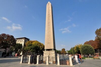 Istanbul: Full-Day Tour with Top Attractions from Hotels or Port - Hippodrome: the Constantinople-era “arena” you can actually picture