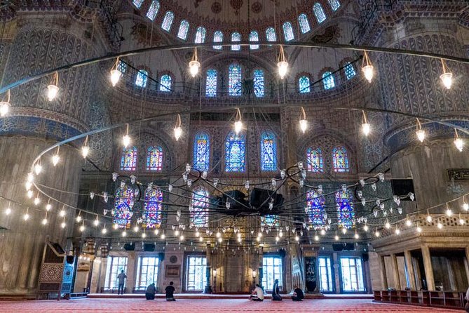 Istanbul: Full-Day Tour with Top Attractions from Hotels or Port - Blue Mosque (Sultanahmet): six minarets and a Friday closure