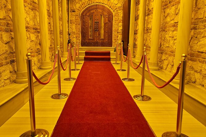 Istanbul Gedikpasa Historical Turkish Bath with Privacy Option - Staff and guidance: what to expect with English