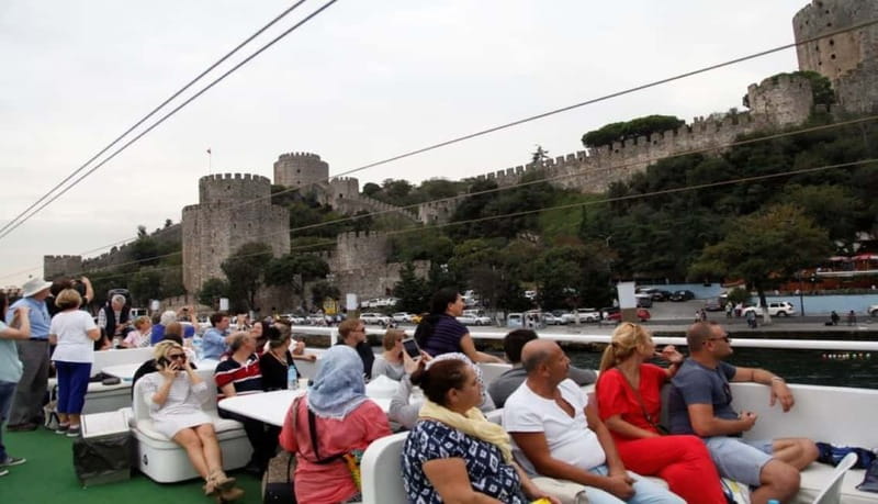 Istanbul: Guided Bosphorus Cruise & Golden Horn Bus Tour - Photo tips and pacing: how to make the most of 3.5 hours
