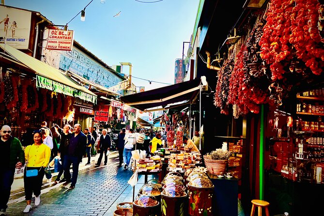 Istanbul Guided Street Food Tour Around European and Asian Sides - Misir Çarşısı Breakfast: Kaymak, Çay in a Tulip Glass, and Menemen